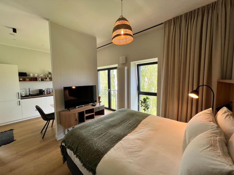 Lovely By The Sea. Apartment Ķesterciems